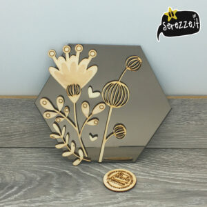 specchio con fiori